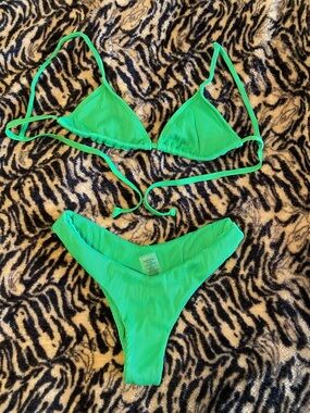 Kulani Kinis Ribbed Triangle Bikini Set in Spearmint